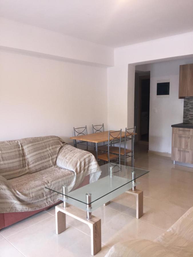 Eleana'S Apartments Gouvia Esterno foto